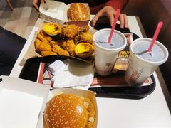 香辣鸡腿堡-肯德基(天鹅湖万达店)
