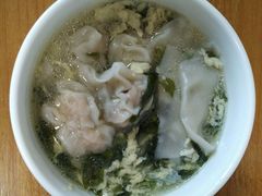 -张阿三馄饨店
