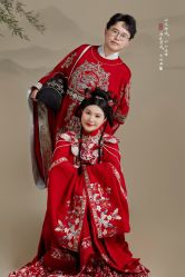 -蒙太奇婚纱摄影(万达店)