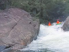 -罗田大别山峡谷漂流