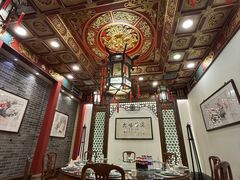 -梅龙镇酒家(南京西路总店)