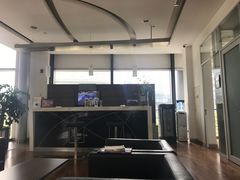 -杭州中升之星奔驰4S店(滨江店)