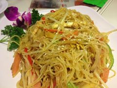 -新大咀港式茶餐厅(宝山万达店)