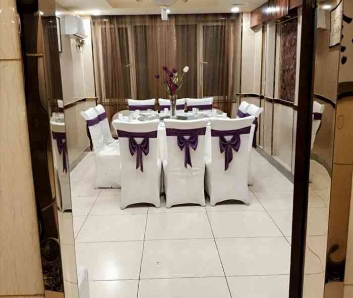 燕春楼饭庄(大胡同店)-"口味是老津味儿十足,每道菜都可口,唯一遗.