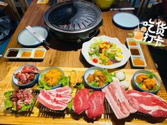 -明洞阿姨·韩式酱蟹烤肉·创意料理(三元桥店)