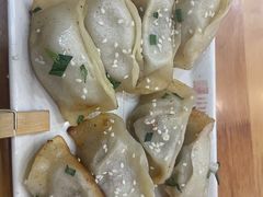 牛肉鍋貼-小姜锅贴(凤凰街店)