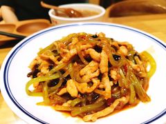 鱼香肉丝-小六汤包(万和城店)