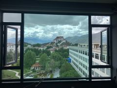 -平措康桑·和牛自助观景餐厅(布达拉宫店)
