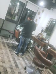 -纯剪男士理发馆·烫染专业店