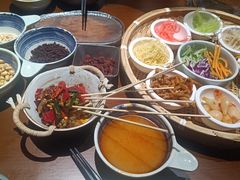 -包整·丝娃娃(一览甲秀楼风景店)