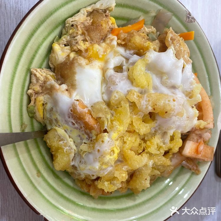 「美雪食堂」在很喜欢的桥南老饭店旁边，看小红书上很多