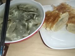 -肥叔锅贴(大钟楼店)