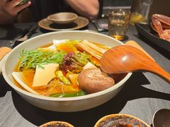 -蟹犇前•帝王蟹雪蟹(陆家嘴店)