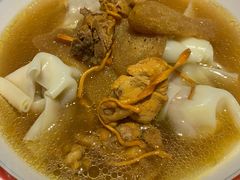 -八二小区抄手(龙湖上城天街店)