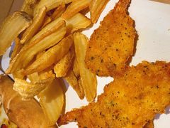 -必胜客(宝杨路宅急送店)