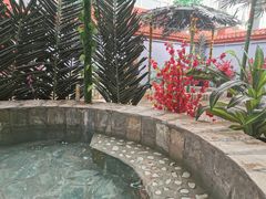 -兴芮温泉度假区