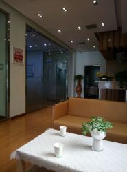 -苗方清颜专业祛痘养生