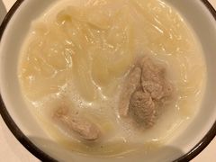 黄豆排骨汤-梅飞酒家(名辉豪庭店)