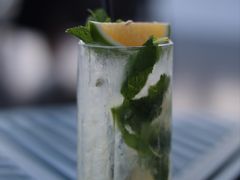 -瑰丽酒店·海吧·天际下午茶·现场DJ·天台酒吧