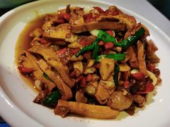 -俏湘厨•地道湘菜(建华南路店)