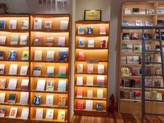 -猫的天空之城概念书店(印象城购物中心店)