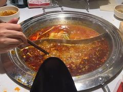 -老房老舍重庆火锅(假日城市店)