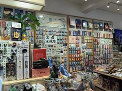 -猫的天空之城概念书店(束河店)