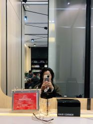 -HAIR CORNER