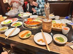 -周师兄大刀腰片火锅(洪崖洞旗舰店)
