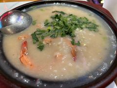 海鲜砂锅粥-陈鹏鹏潮汕菜(宝安机场T3航站楼店)