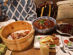 -胡桃里音乐酒馆(环亚凯瑟琳广场店)