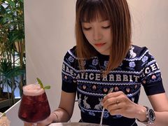 -théATRE 茶聚场(王府中環店)