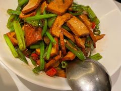 香芹炒柴火香干-飶香居(省博物馆店)