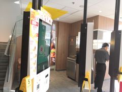 门面-麦当劳(学院大街店)