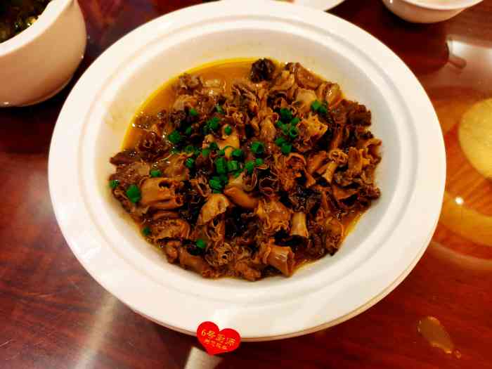 静海轩湘菜王-"本来想去旁边吃的,停车的时候看到了长沙宾.