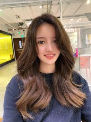 -AYO SALON