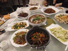 -蔼若春.传承三十年云南菜(金碧公园店)