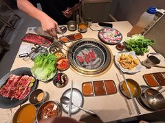 -蚂蚁洞·烤肉大营地(上海静安大悦城店)