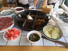 -瓜西西重庆火锅(花溪店)