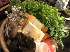 -湊湊火锅·茶憩(新中关购物中心店)