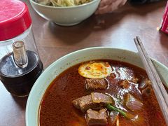 -亮亮面馆(经六路店)