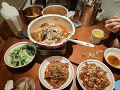 -蛮佬拾·乡里土菜馆(河西王府井店)