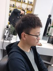 -卓梵美发·精品Salon