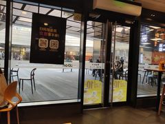 门面-麦当劳(斜土路2号店)