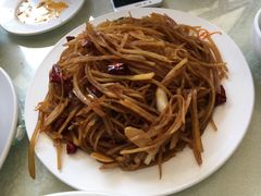 醋溜土豆丝-闫水饺大酒楼·北京老闫靓马饺子馆