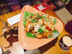 -云海肴·汽锅鸡·云南菜(天山百盛优客店)