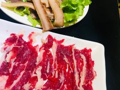 -潮汕三宝鲜牛肉火锅