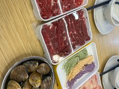 -杨老板·海鲜集市火锅·鲜切牛肉(中防万宝店)