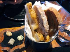 餐前包-AZUL by FUEL蓝色·法式酒馆(琶醍店)