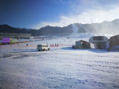 -丝绸之路山地度假区滑雪场